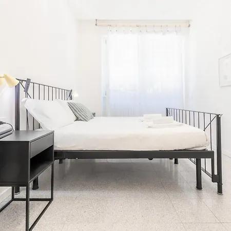 Casa Vespri A Vakantiehuis Milaan