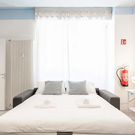 Casa Vespri A Vakantiehuis Milaan